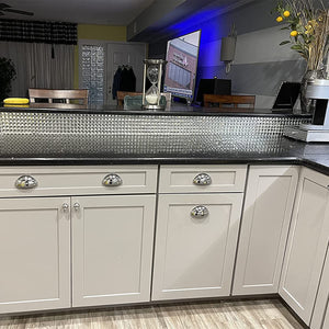 Want to create a luxurious atmosphere in your home? Try our Silver Rhinestone Square Grain Mosaic! Polished finish for a more upscale texture!