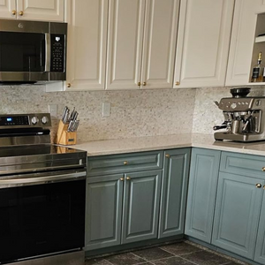 Indulge in the luxury of Mother of Pearl Fish Scale Backsplash Shell Tile.