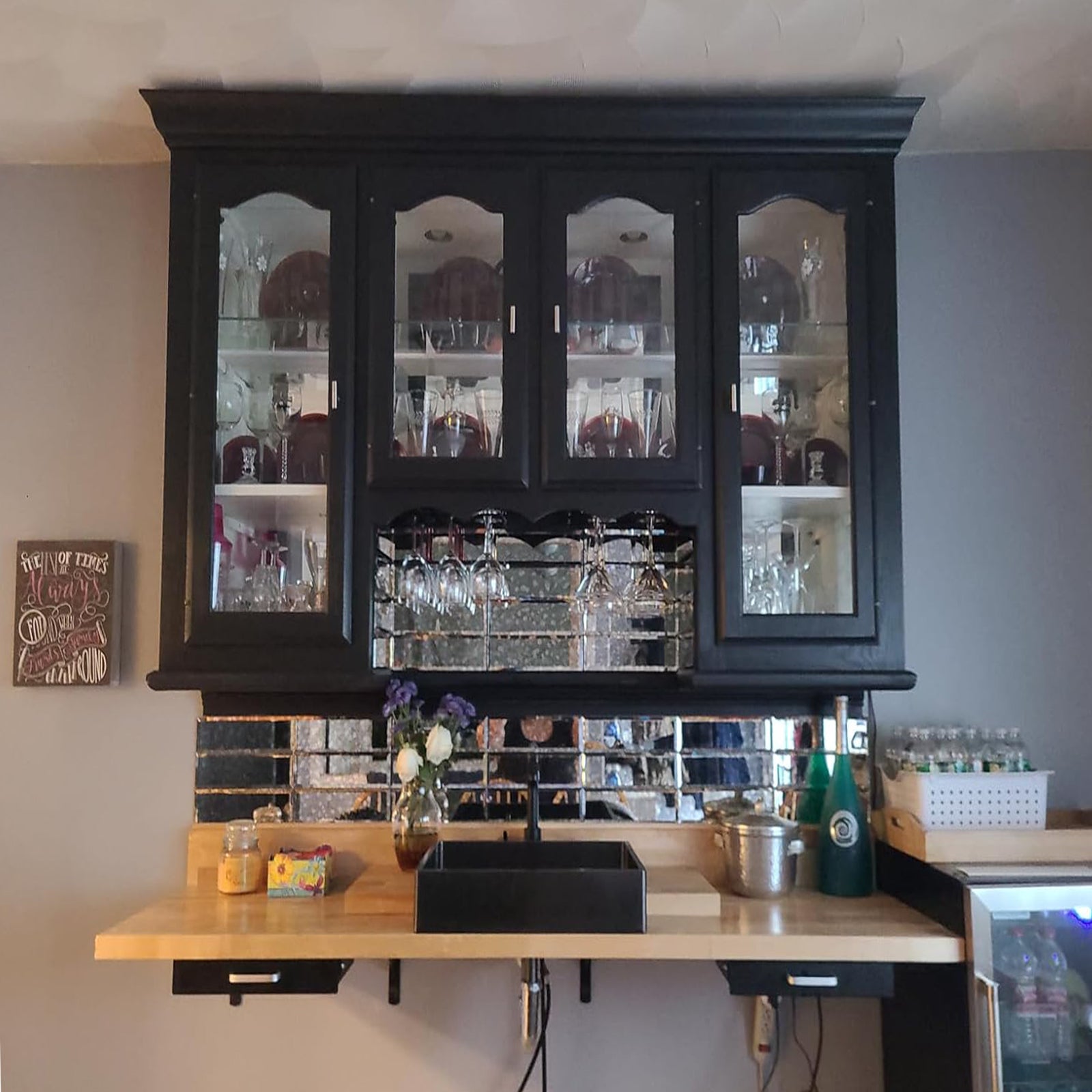 Unique mirror effect for decorating any area of your room.