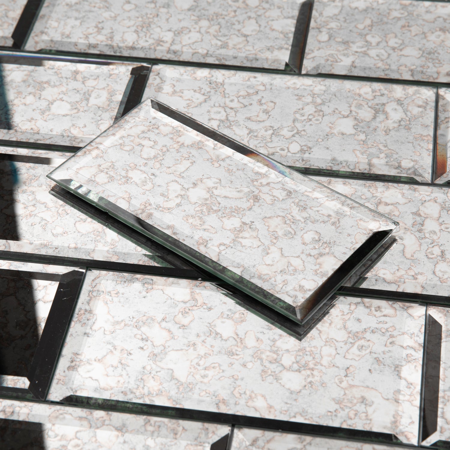 Diflart Peel and Stick Antique Beveled Mirror Subway Tile, 3 x 6 Inch, Polished, MT24