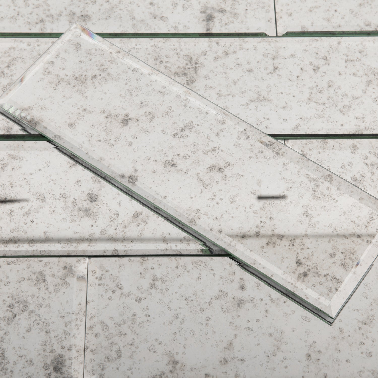 Diflart Antique Mirror Tiles, Peel and Stick, 4x12 Inch, 5 Sq.ft, Beveled Mirror Glass Subway Tile, Mirror Backsplash Tiles for Kitchen Bathroom Wall, Pack of 15 Pcs